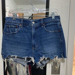 EUC Abercrombie & Fitch High Rise Mom Short - Medium Destroy - Size 27/4